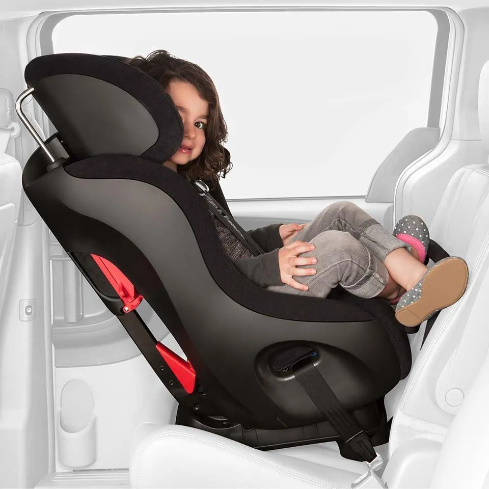 Clek Fllo Convertible Car Seat