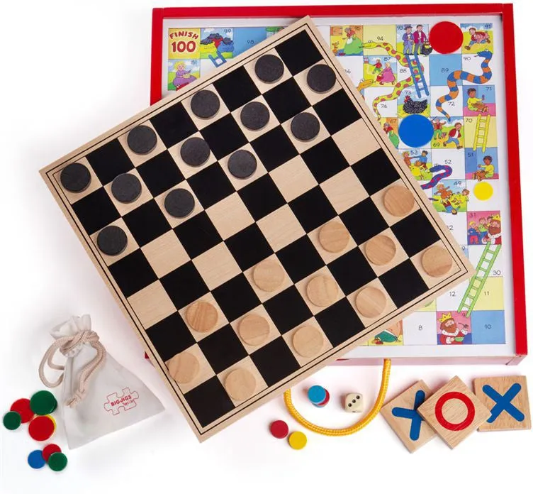 Wooden Games Compendium: Snakes & Ladders, Draughts & More